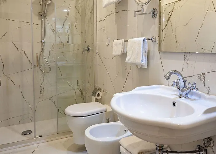 Royal Гостевой дом 4*